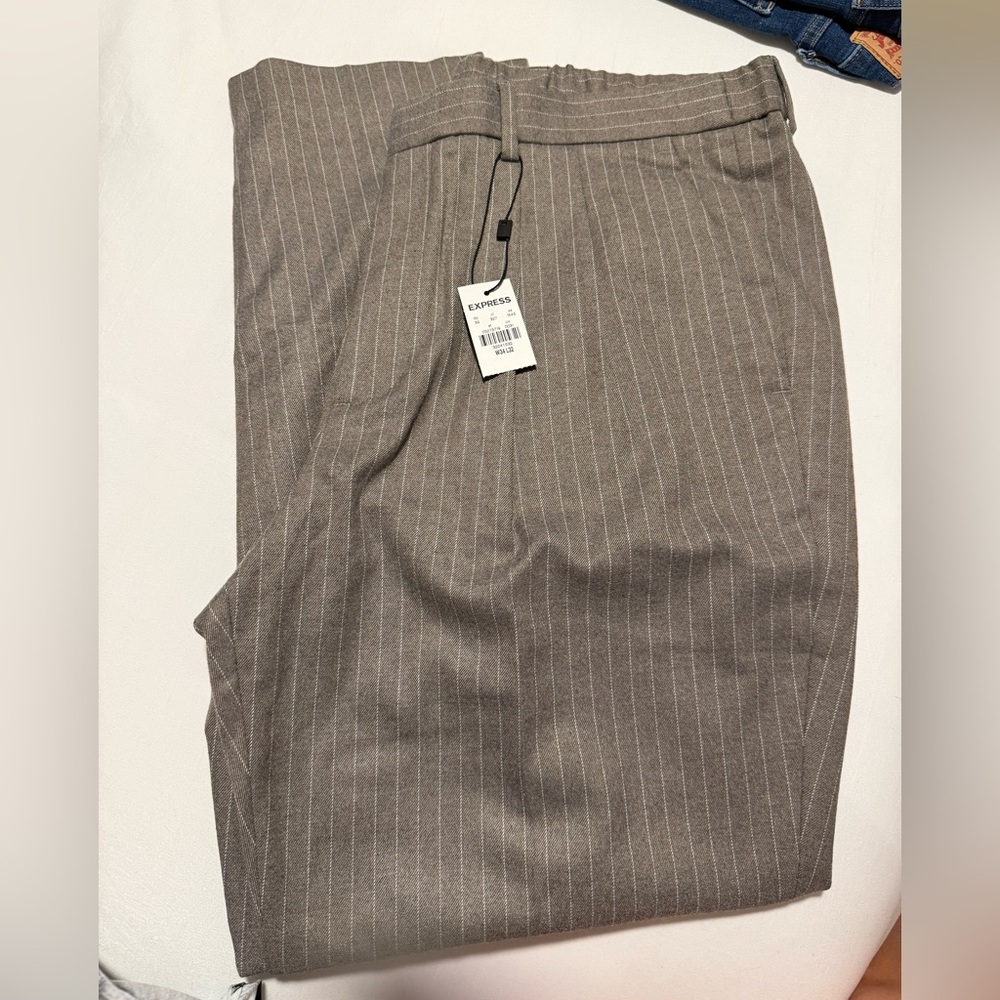 Express 34/32 Dark beige dress pants